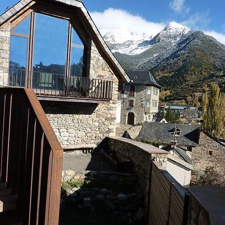 La Borda Del Zarrastiecho Villa Sallent De Gallego Luaran gambar