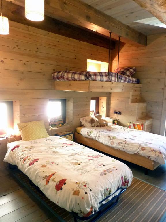 La Borda Del Zarrastiecho Villa Sallent De Gallego Bilik gambar