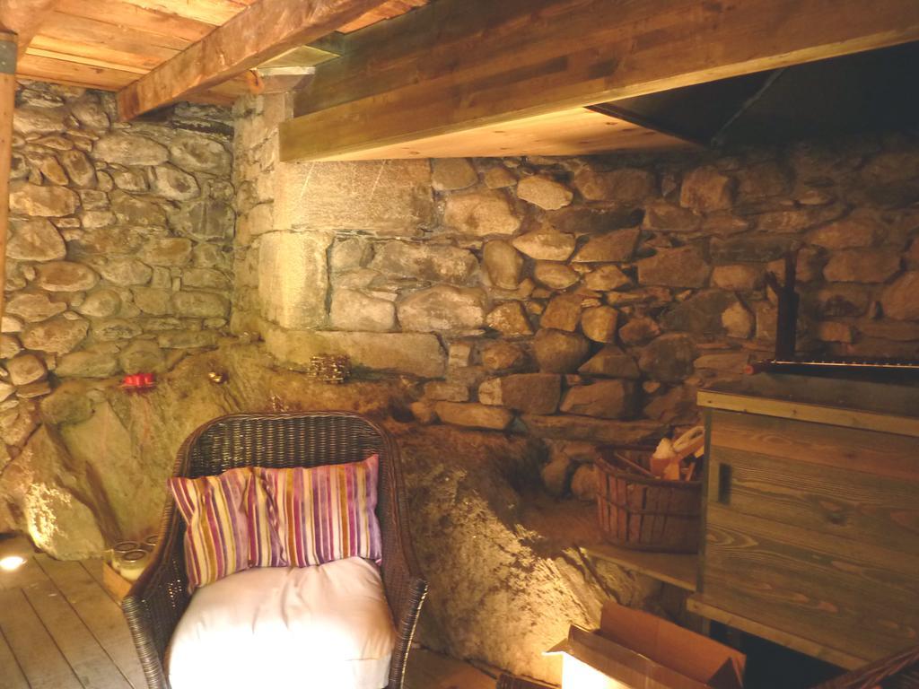 La Borda Del Zarrastiecho Villa Sallent De Gallego Bilik gambar
